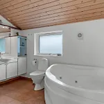 Holiday home Sakulfuer - 2-5km From The Sea By Interhome Bolilmark