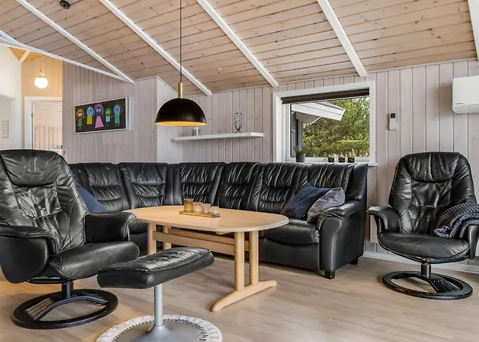 Sakulfuer - 2-5km From The Sea By Interhome Feriehus *