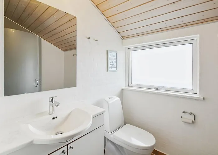 Sakulfuer - 2-5km From The Sea By Interhome